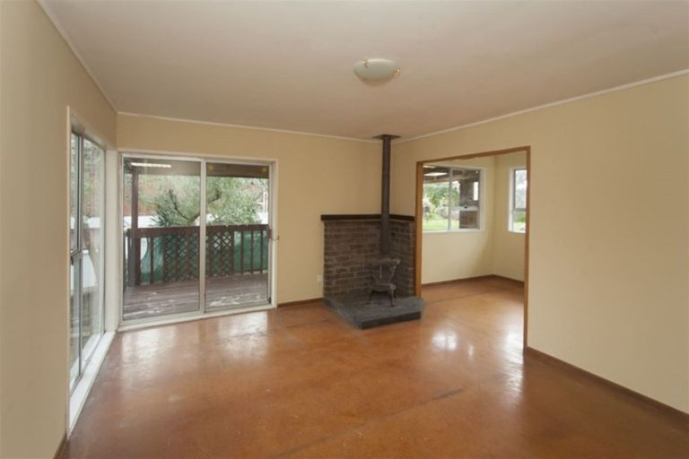 Photo of property in 263a Henderson Valley Road, Henderson, Auckland, 0612