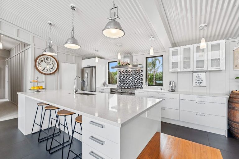 Photo of property in 175 Te Toiroa Road, Ngunguru, Whangarei, 0173