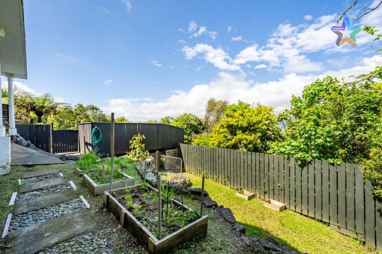 Photo of property in 28 Gurney Road, Kelson, Lower Hutt, 5010