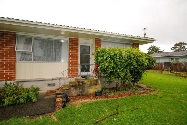 Photo of property in 62 Lincoln Road, Henderson, Auckland, 0610
