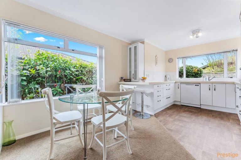 Photo of property in 28 Dan Tori Place, Orewa, 0931