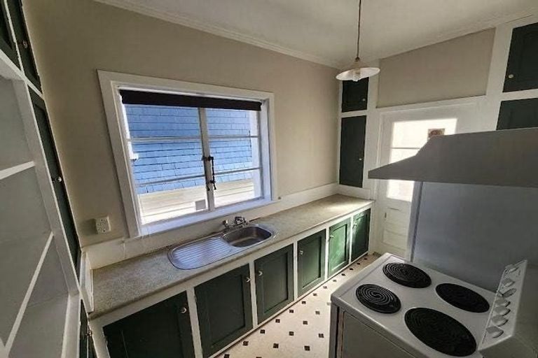 Photo of property in 1/243 The Terrace, Te Aro, Wellington, 6011