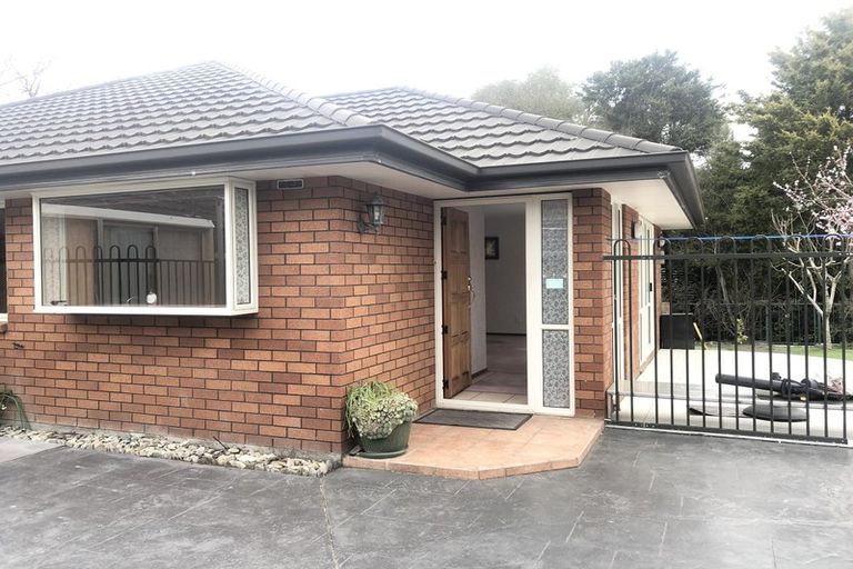Photo of property in 71a Harris Crescent, Papanui, Christchurch, 8053