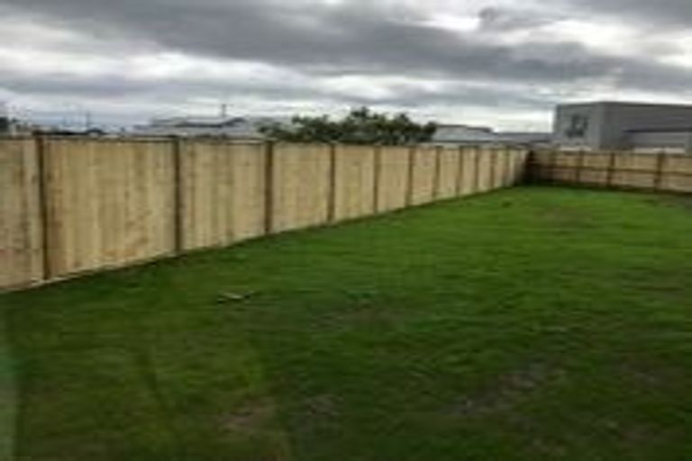 Photo of property in 17 Kapia Drive, Takanini, 2112