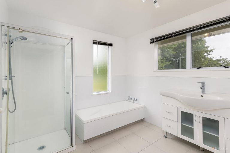 Photo of property in 5 Hayes Street, Waimate, 7924