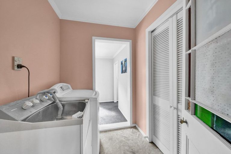 Photo of property in 55 Camberwell Road, Hawera, 4610