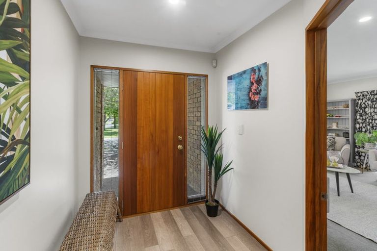 Photo of property in 15 Wardour Mews, Avonhead, Christchurch, 8042
