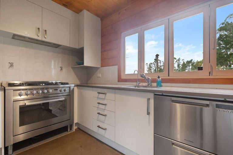 Photo of property in 28 Acacia Crescent, Glenview, Hamilton, 3206