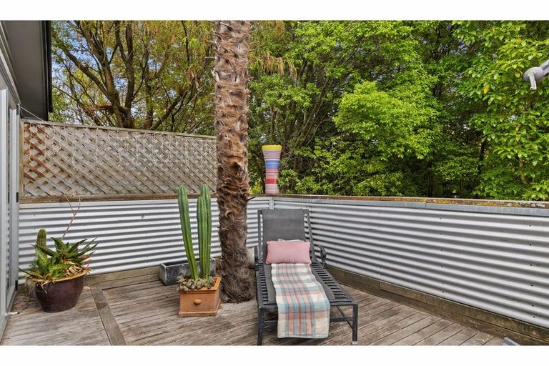 Photo of property in 18 Birdwood Avenue, Beckenham, Christchurch, 8023