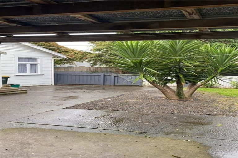 Photo of property in 23 Liverpool Street, Levin, 5510