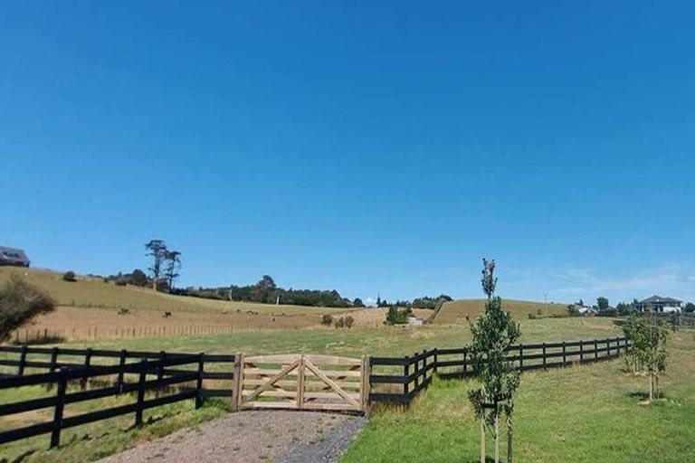 Photo of property in 83 Settlement Road, Puni, Pukekohe, 2678