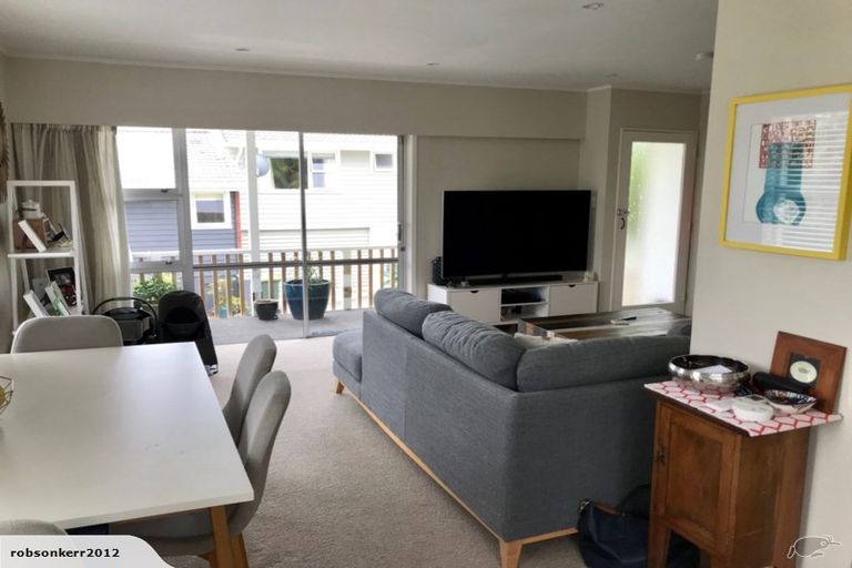 Photo of property in 2/2 Pine Terrace, Howick, Auckland, 2014
