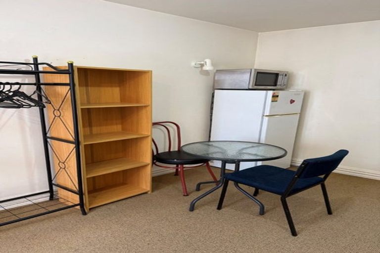 Photo of property in 1/63 Queen Street, North Dunedin, Dunedin, 9016