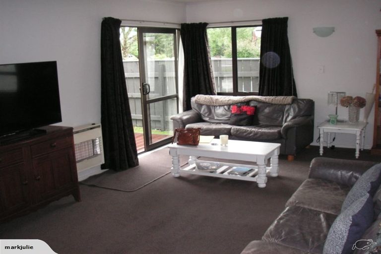 Photo of property in 27 Ihle Street, Terrace End, Palmerston North, 4410