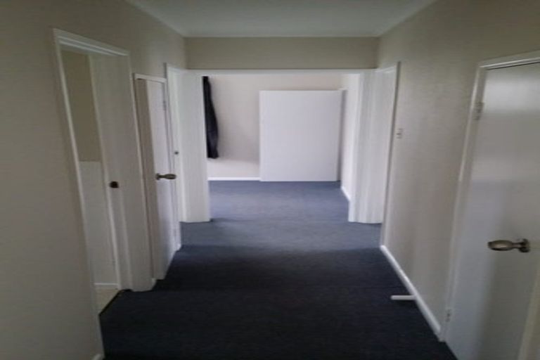 Photo of property in 83 Barrys Road, Glendene, Auckland, 0602