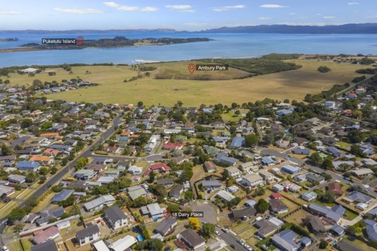 Photo of property in 18 Dalry Place, Mangere Bridge, Auckland, 2022