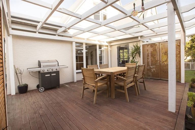 Photo of property in 90 College Street, Awapuni, Palmerston North, 4412