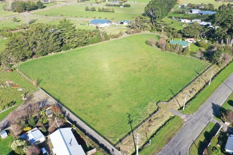 Photo of property in 65-69 Waite Street, Featherston, 5710