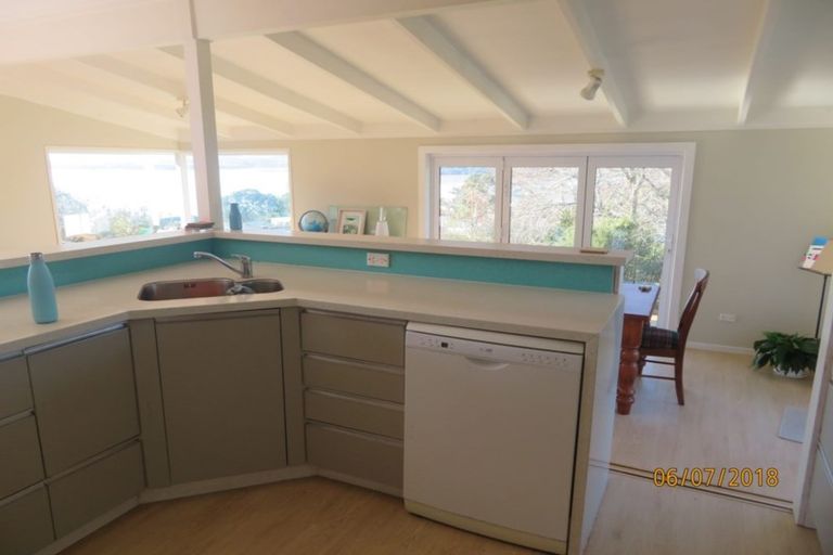 Photo of property in 25 View Road, Shelly Park, Auckland, 2014