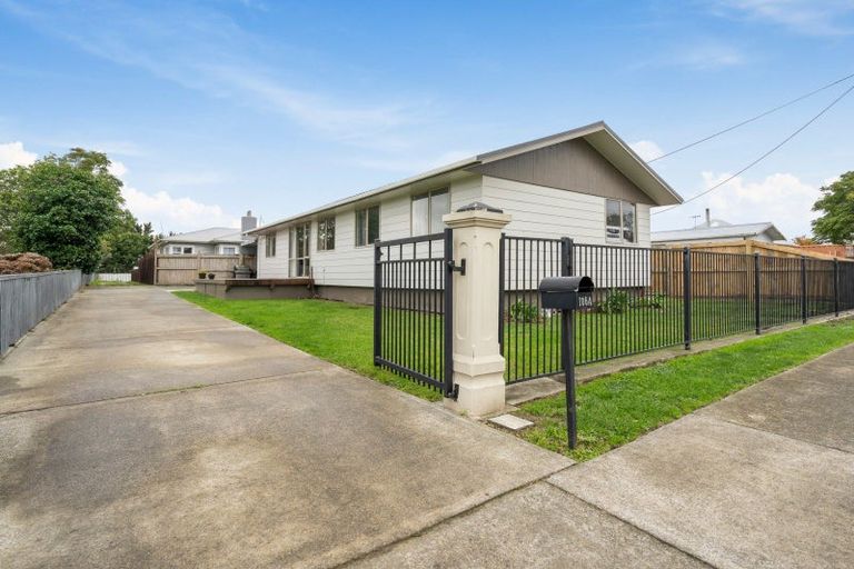 Photo of property in 106 Mako Mako Road, Levin, 5510
