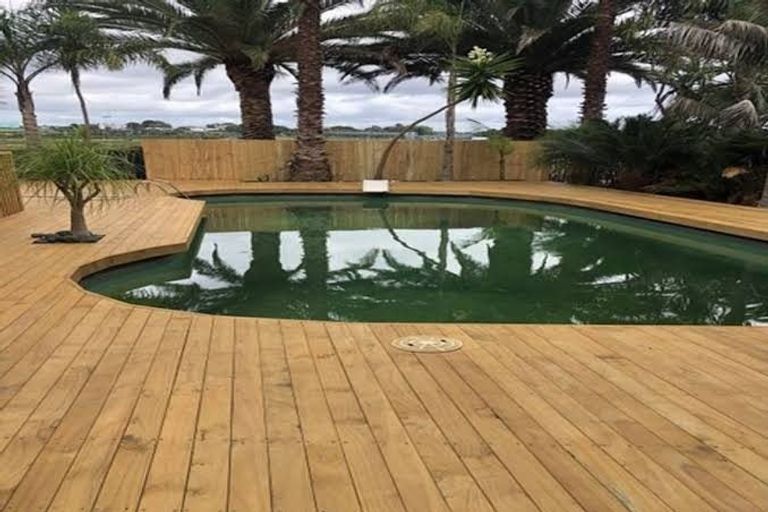 Photo of property in 42 Walter Street, Hauraki, Auckland, 0622