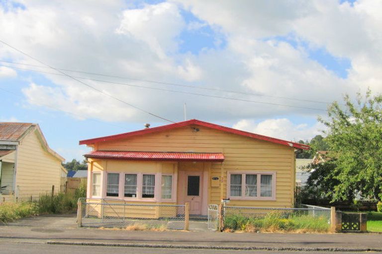 Photo of property in 32 Taumarunui Street, Taumarunui, 3920