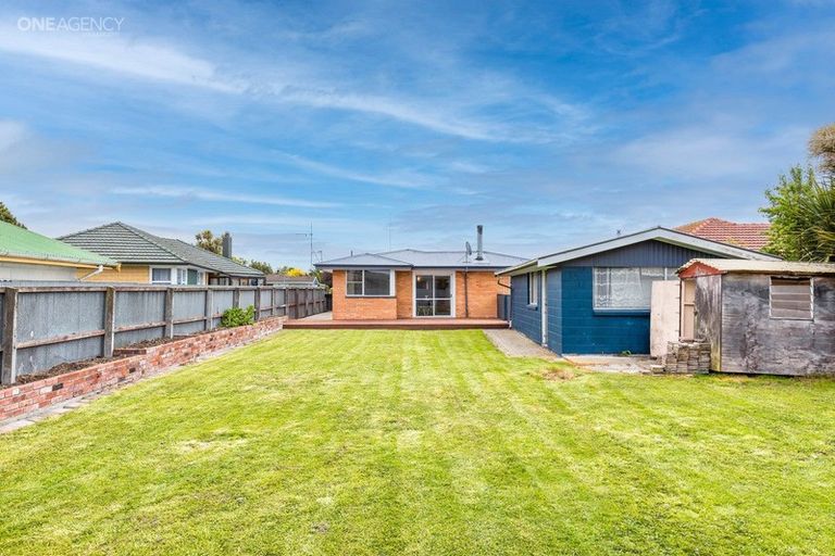 Photo of property in 6 Buss Street, Rangiora, 7400