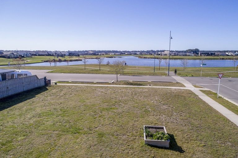 Photo of property in 47 Lakeside Drive, Pegasus, 7612