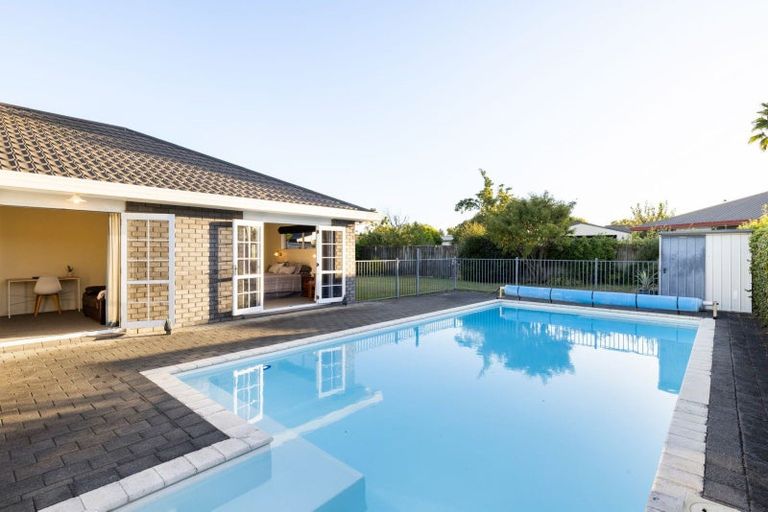 Photo of property in 31 Admiral Crescent, Flagstaff, Hamilton, 3210