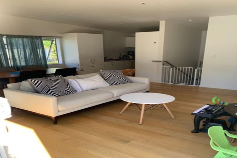 Photo of property in 37a Masterton Road, Rothesay Bay, Auckland, 0630