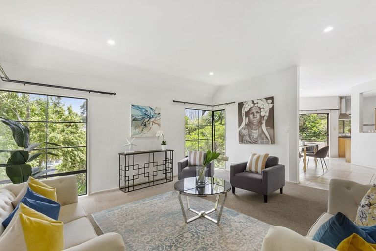 Photo of property in 18 Bushglen Court, Browns Bay, Auckland, 0630