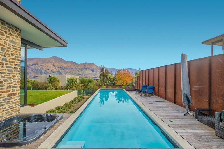 Photo of property in 61 Infinity Drive, Wanaka, 9305