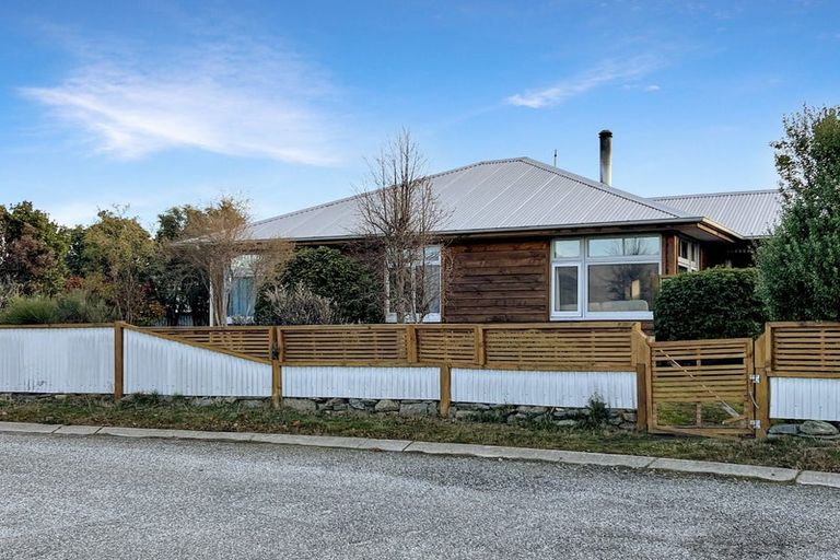 Photo of property in 53 Wishart Crescent, Cromwell, 9310