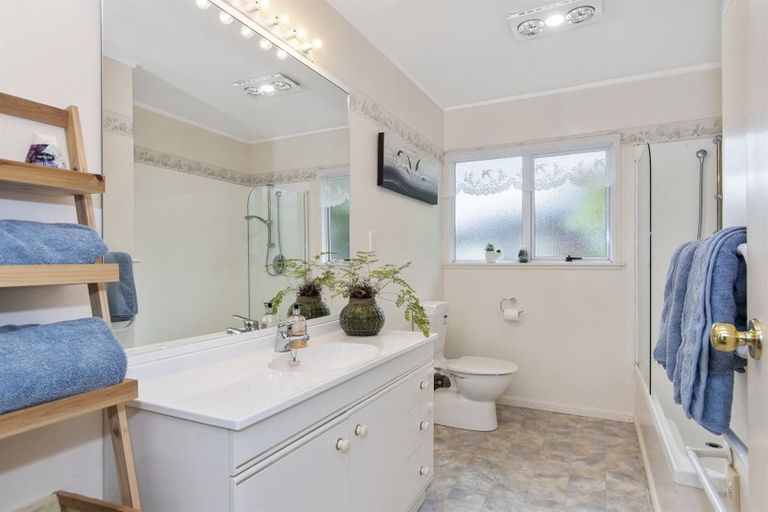 Photo of property in 1 Highgrove Place, Bethlehem, Tauranga, 3110