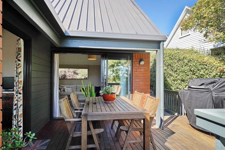 Photo of property in 292 Centaurus Road, Hillsborough, Christchurch, 8022