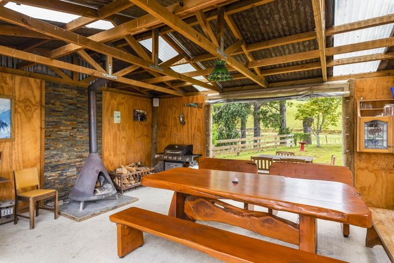 Photo of property in 33 Ratadale Road, Reikorangi, Waikanae, 5391