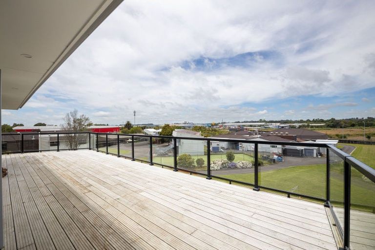 Photo of property in 5b Hinz Lane, Bell Block, New Plymouth, 4312