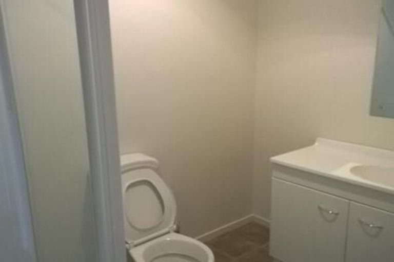 Photo of property in 92b Peverel Street, Riccarton, Christchurch, 8041