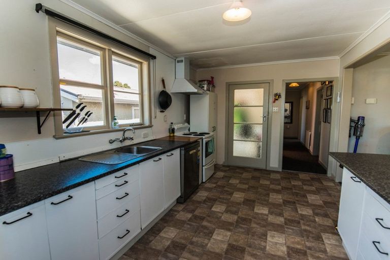 Photo of property in 22 Ward Street, Raetihi, 4632