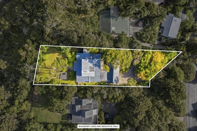 Photo of property in 6 Victory Road, Laingholm, Auckland, 0604