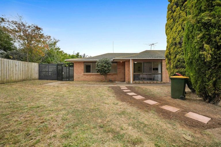 Photo of property in 64b Sunderlands Road, Half Moon Bay, Auckland, 2012