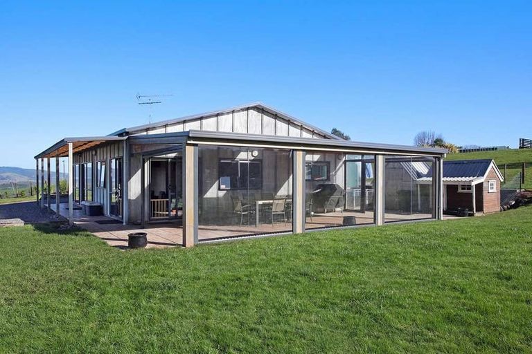 Photo of property in 254 Aka Aka Road, Puni, Pukekohe, 2678