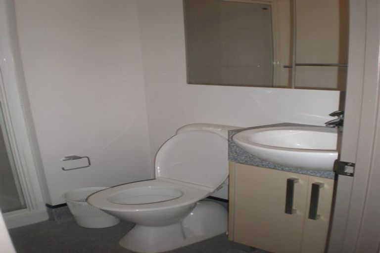 Photo of property in Dual Apartments, 108/142 Vivian Street, Te Aro, Wellington, 6011