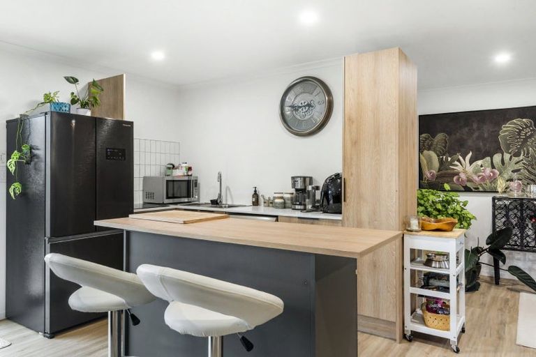 Photo of property in 1268 East Coast Road, Redvale, Albany, 0794