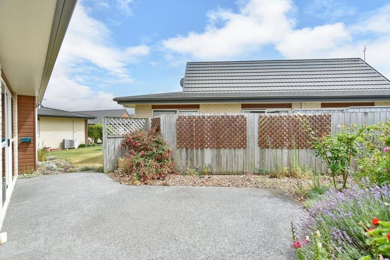 Photo of property in Rivertown Villas, 150 Williams Street, Kaiapoi, 7630