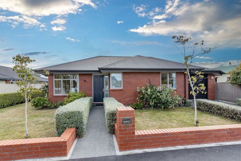 Photo of property in 1/36 Tuckers Road, Redwood, Christchurch, 8051