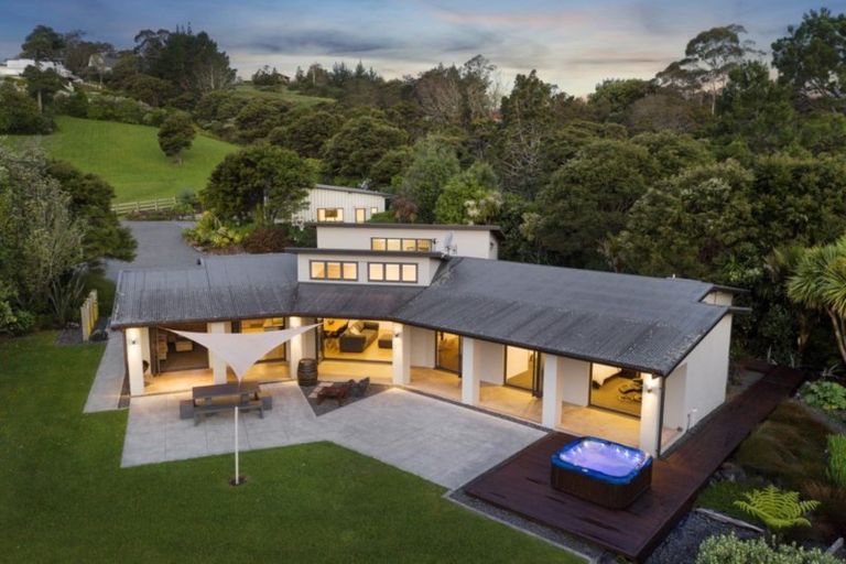 Photo of property in 36c Kewa Road, Albany Heights, Auckland, 0632