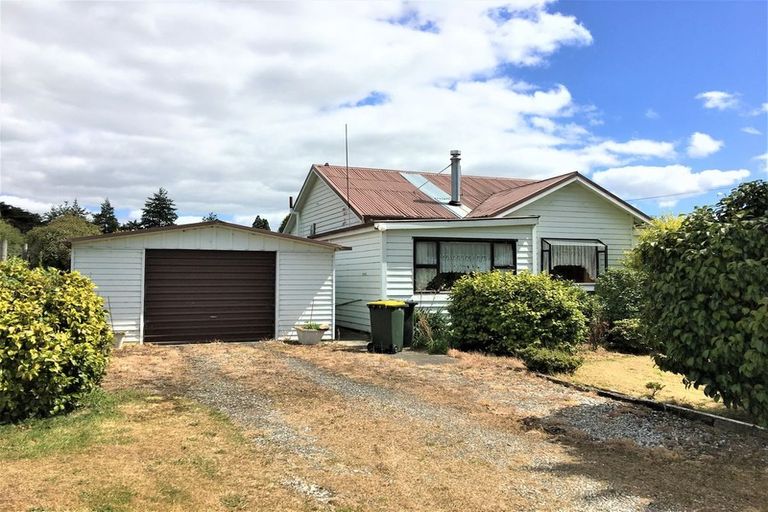 Photo of property in 83 Main Road, Clinton, 9534