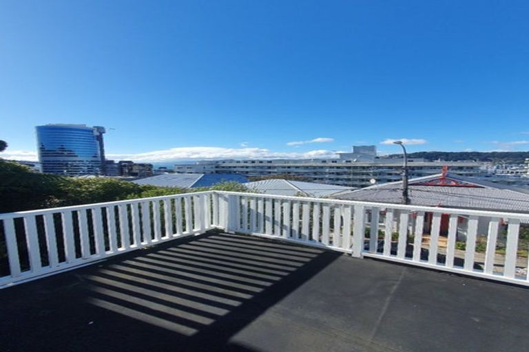 Photo of property in 259 The Terrace, Te Aro, Wellington, 6011