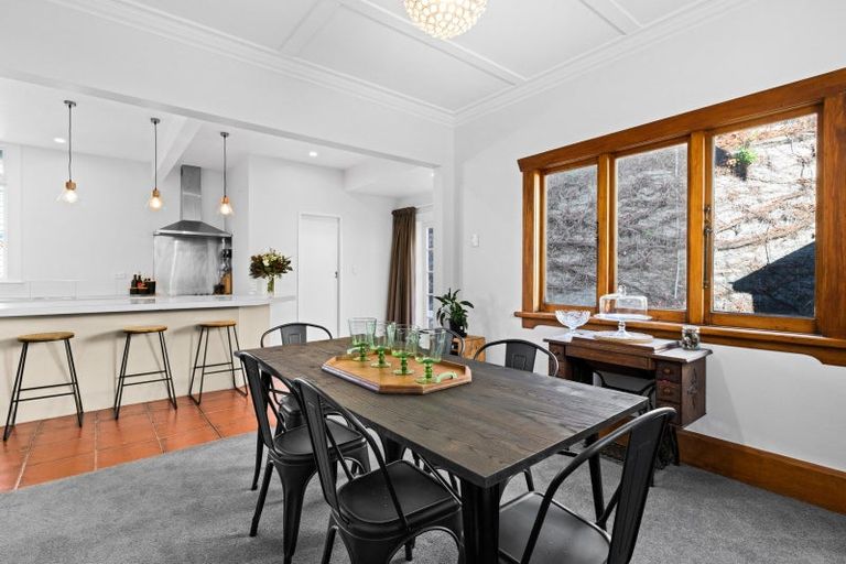 Photo of property in 23 Fitzroy Road, Bluff Hill, Napier, 4110